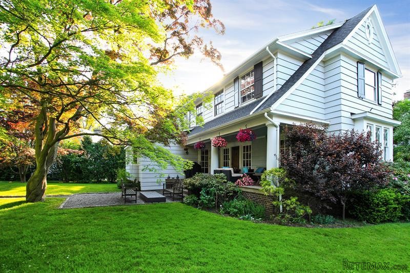 4 bedroom House For Sale: 16 Monroe..
