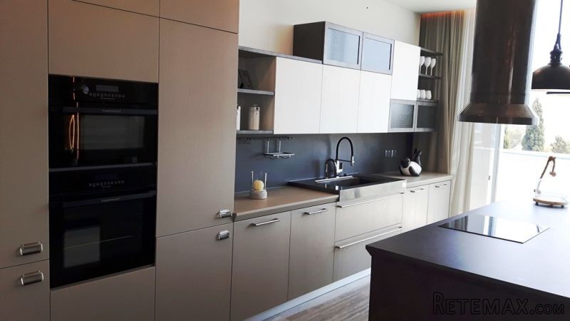 Luxury Three Bedroom Apartment In A.. - 2