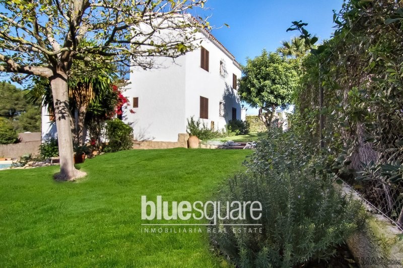 Lovely Villa in great location - 2