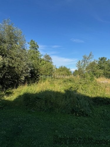 RUKAVAC, građevinsko zemljište od 888 m2 - 2