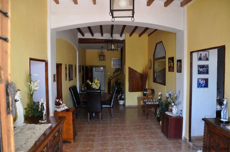 Traditional Spanish Country Home - 2