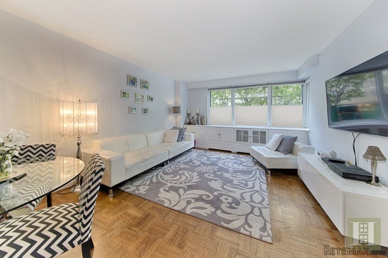 1 bedroom Apartment For Sale: 1175 YORK..