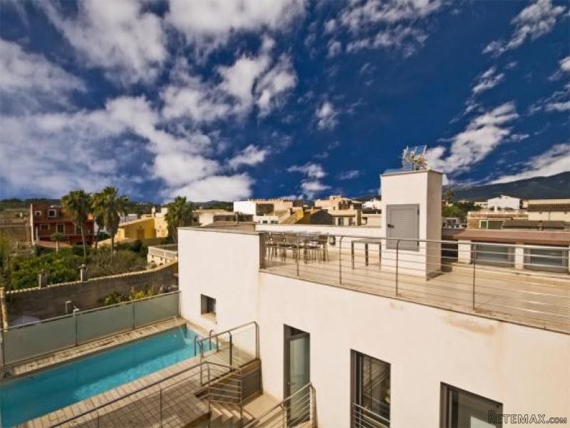 Modern Townhouse In Santa Maria With.. - 2