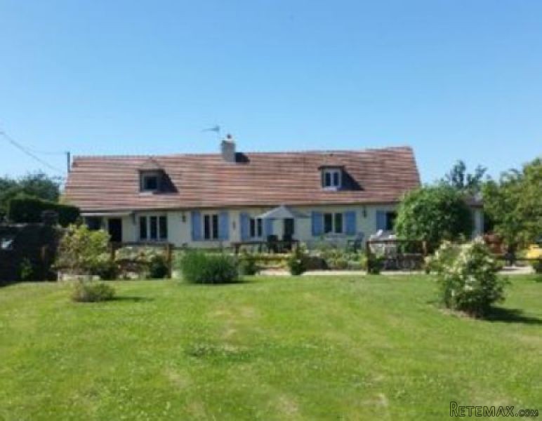 Nice Rural House with Landscaped Garden