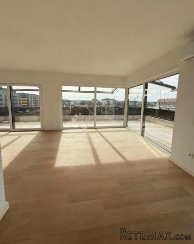 Luksuzan dvoetazni penthouse s liftom u Velikoj Gorici - 2