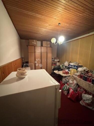 ZAMET – kuća s velikom okućnicom - 2