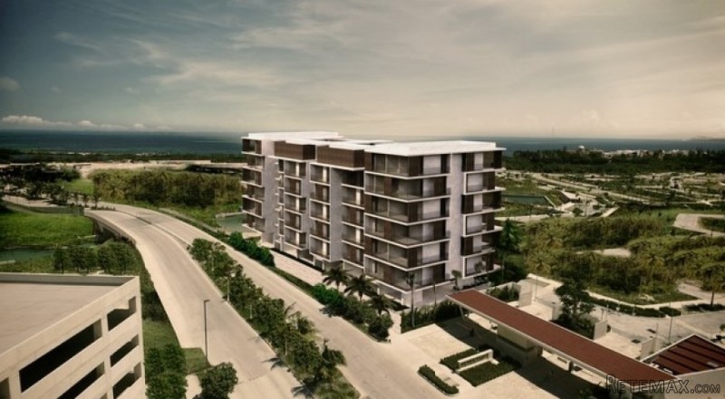Condominium Riva in Puerto Cancun Pre..