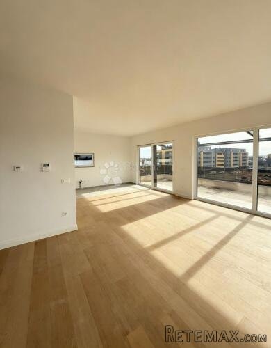Luksuzan dvoetazni penthouse s liftom u Velikoj Gorici - 3