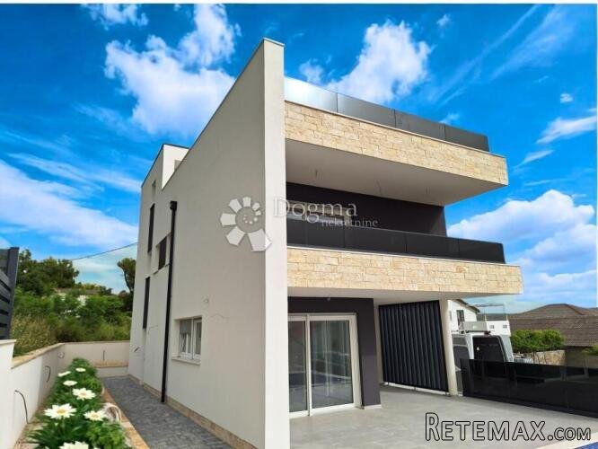 Moderan dom za odmor i investiciju – luksuzna vila s panoram - 3