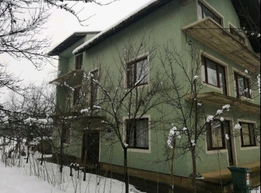 Prodajem kucu 330m2 u Varvarinu - 3
