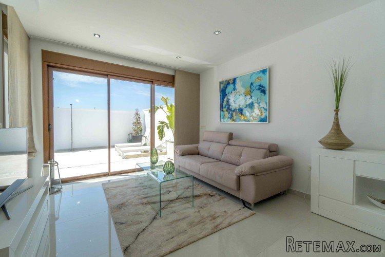 This project with a total of 24 luxurious, detached villas.. - 3