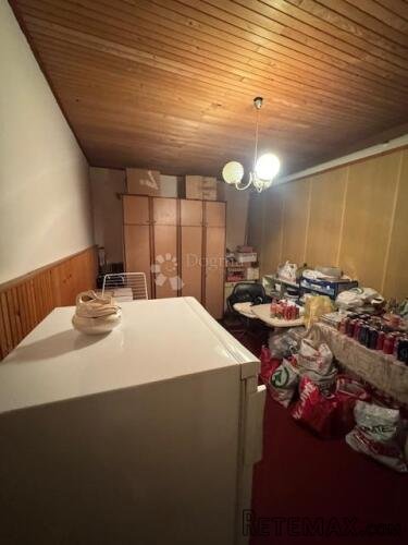 ZAMET – kuća s velikom okućnicom - 3