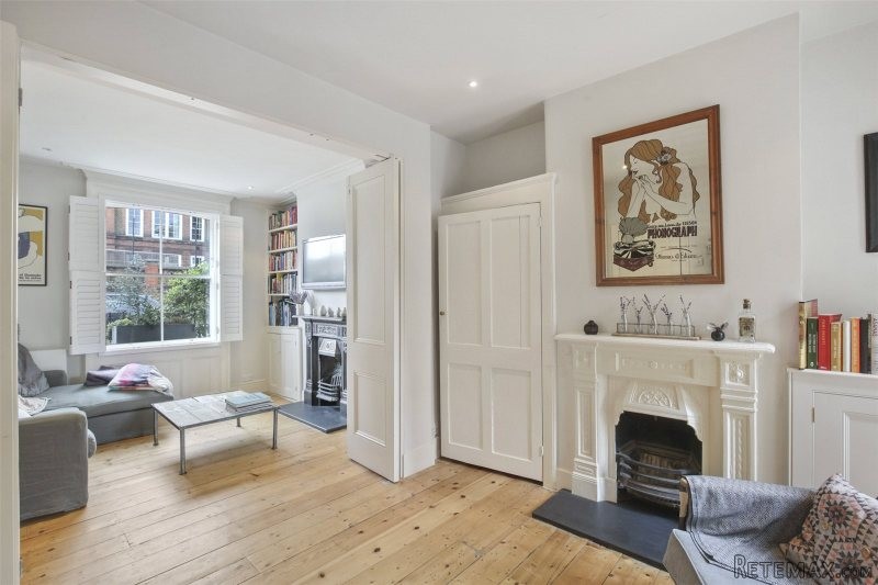 2 Bedroom House, Freehold - 2
