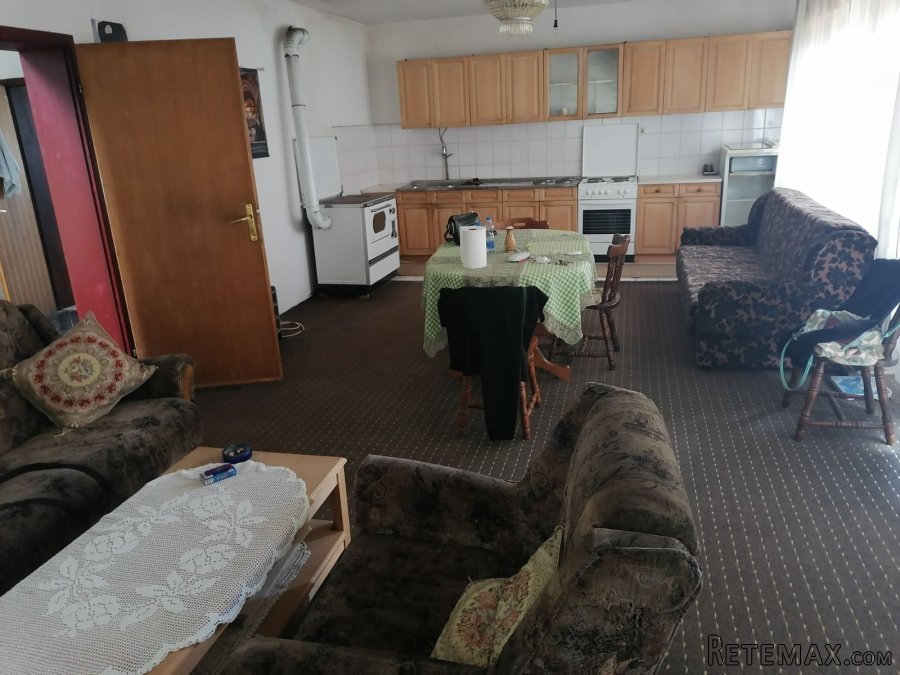 Prodajem kucu 330m2 u Varvarinu - 6