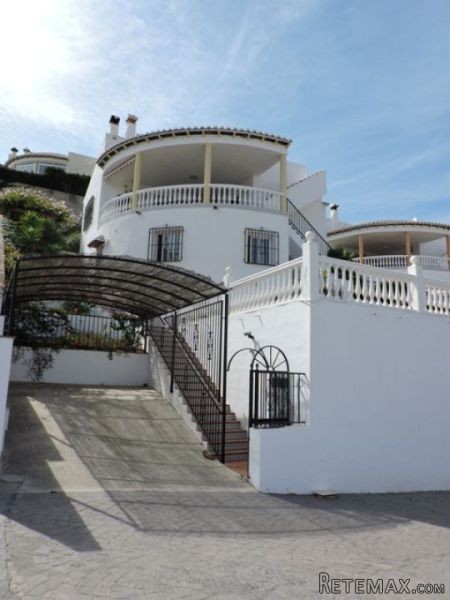 3 bedroom, 3 bathroom Villa, (build 140.. - 2