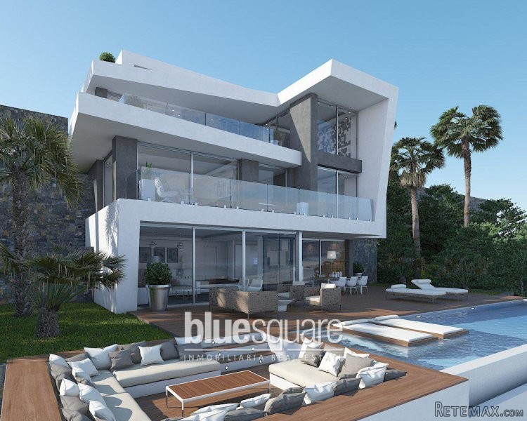 Luxury modern design villa in La..