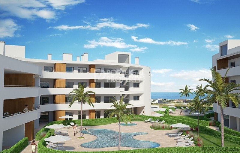 Luxury Apartment near Beach with Sea..