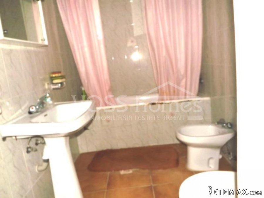 VILLAGE house of 2 storeys of 220m2 IN NEED OF RENOVATION.. - 12