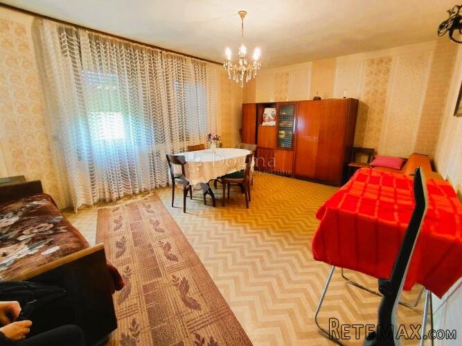 Kuća 360m2 s građevinskim zemljištem Donje Ladanje - 3