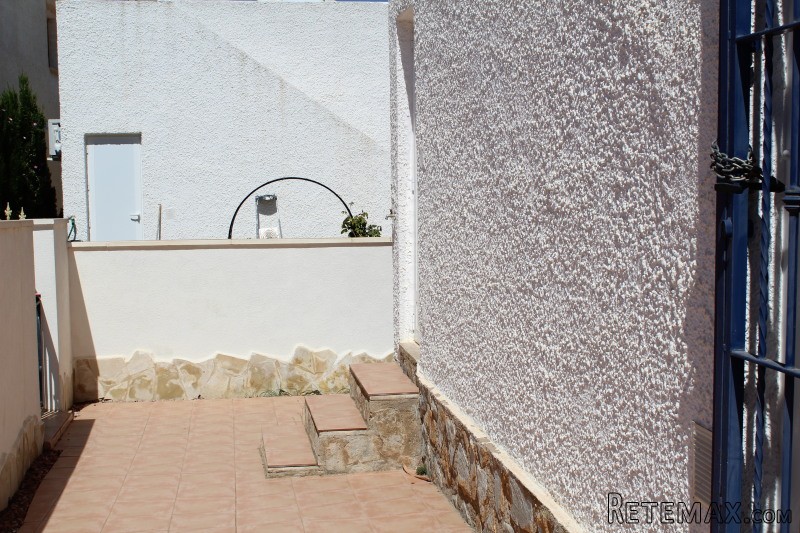 3 Bedrooms - Town House - For Sale