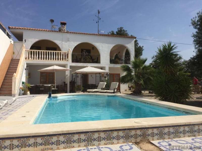 Peaceful 5 Bed Villa With Guest..