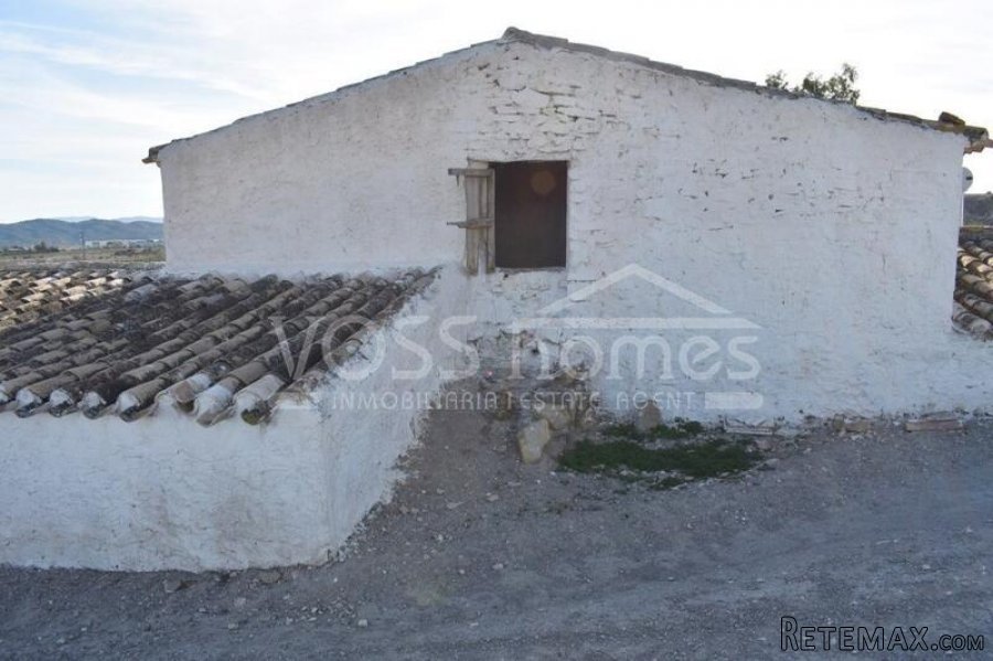 Semi Detached (but private) 2 storey country house of.. - 20