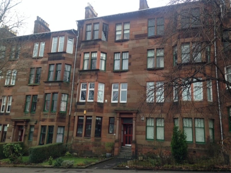 3/2 35 Beechwood Drive, Broomhill.. - 2
