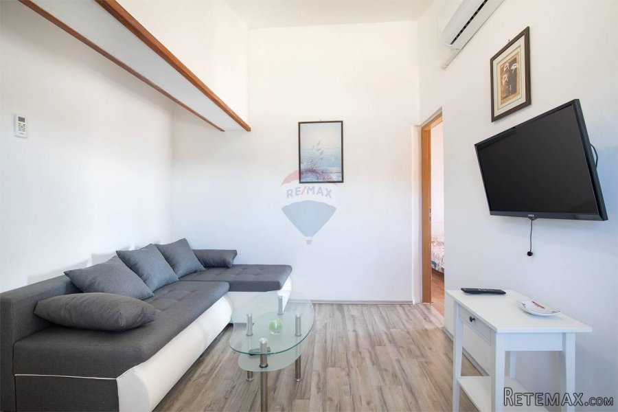 Istra, Medulin- Apartmanska kuća 50m od mora - 3