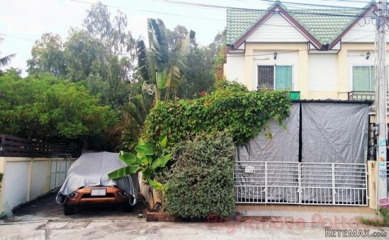 2 Bedroom House for sale in East..