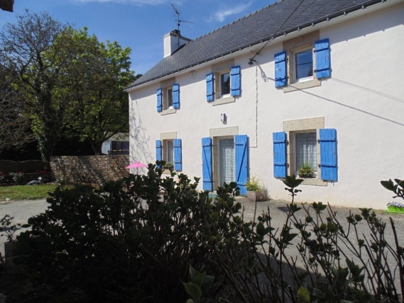 Breton House with Swimming Pool