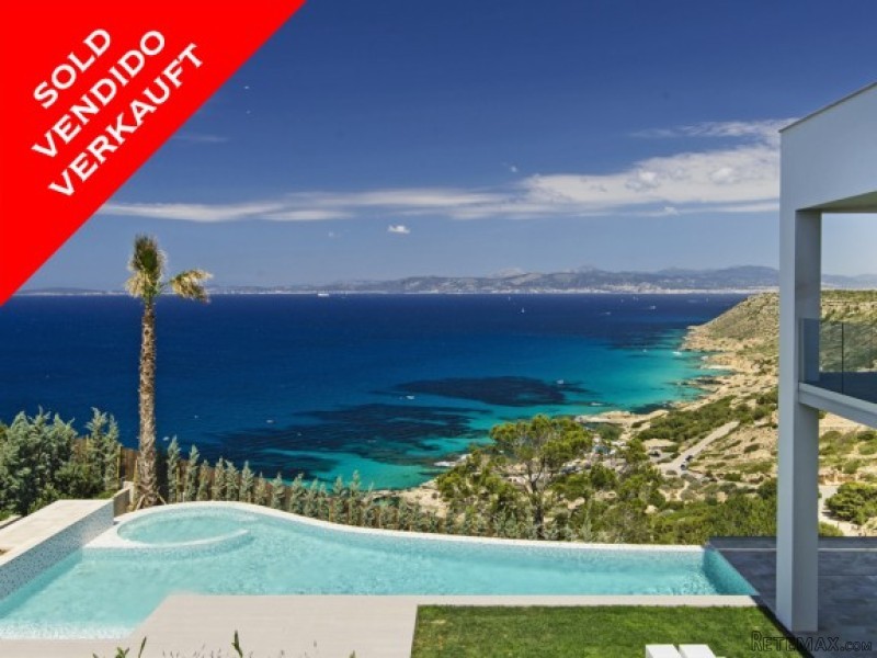 *sold* Spectacular Seafront..