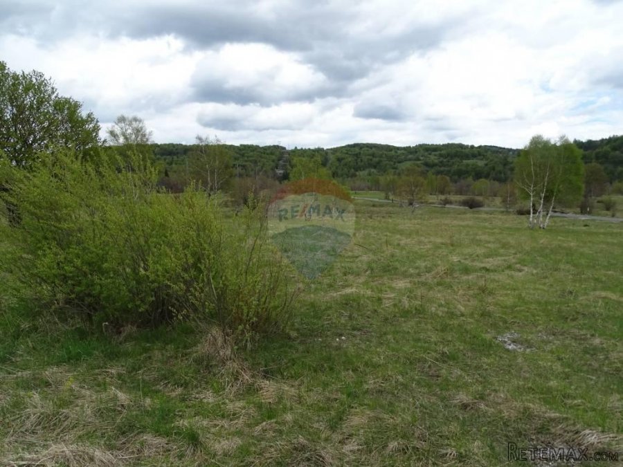 Za investitore-Zalesina-velik gr.teren - 2