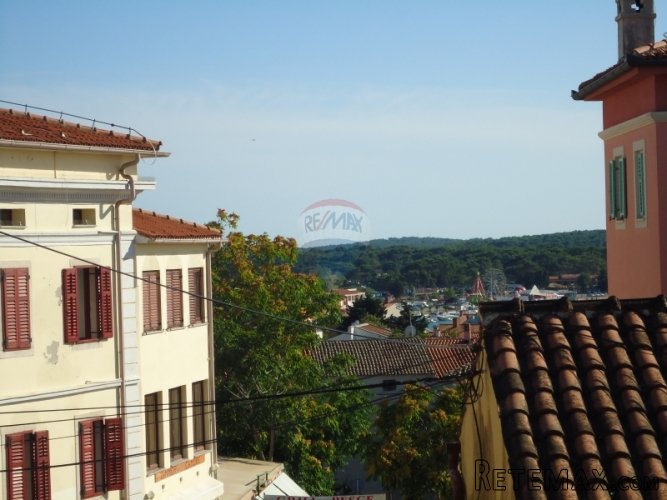 MEDULIN, KUĆA U NIZU RENOVIRANA I S POGLEDOM NA MORE - 2