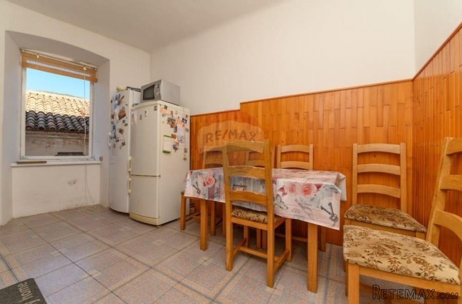 Cres, 3 skl stan na rivi od 87 m2, prvi red do mora - 5