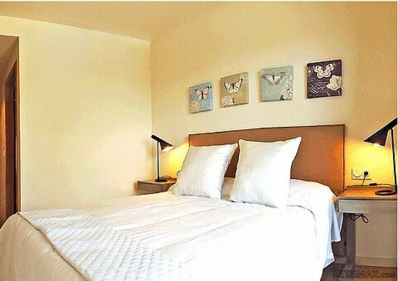 * First Line Beach 2 Bed Apartments - 2