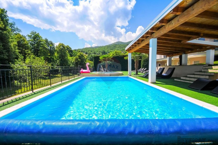 OPATIJA, POBRI- vila 697 m2 sa bazenom, teniskim terenom i o - 8