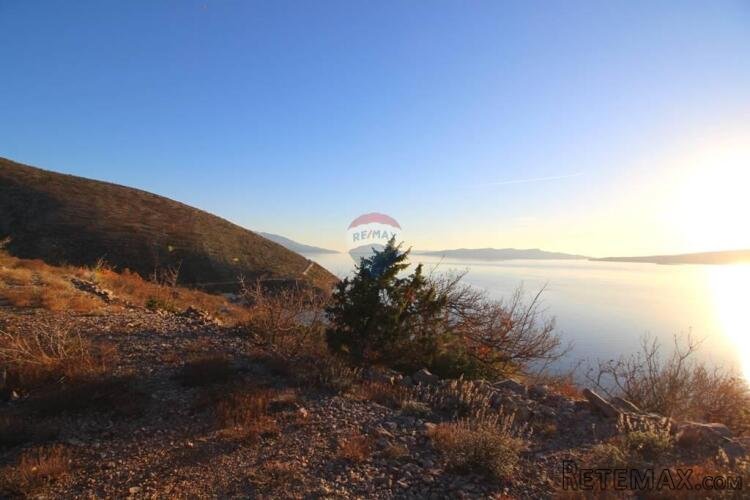 Senj, Bunica - građevinsko zemljište drugi red do mora - 2