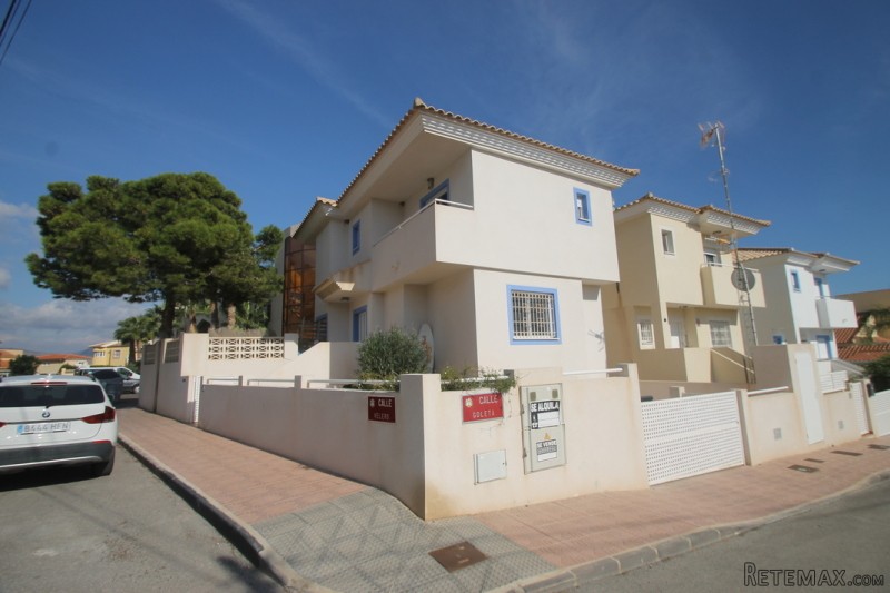 4 Bedrooms - Villa - Murcia - For Sale