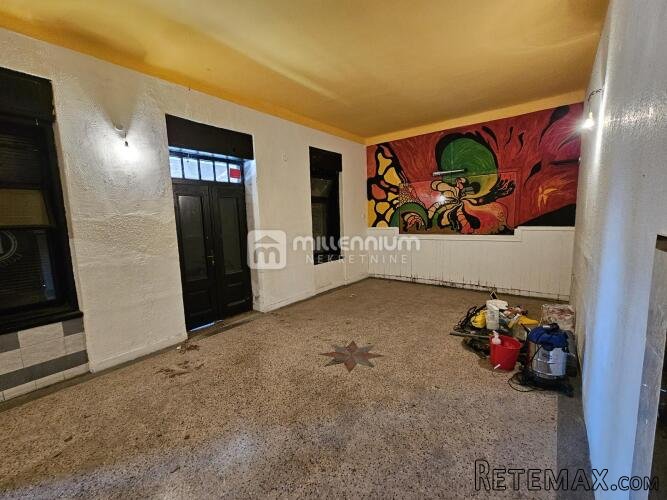Rijeka, Sušak, 124.40m2, poslovni prostor s terasom