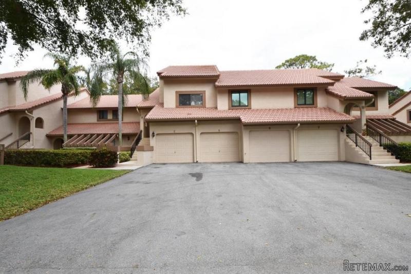 5570 Coach House Circle #g, Boca Raton..