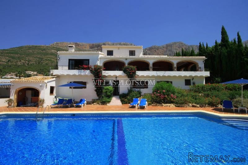 6 Bedroom Villa In Javea