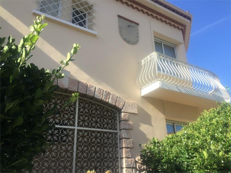 Elegante Maison De Ville Avec Jardin Et..