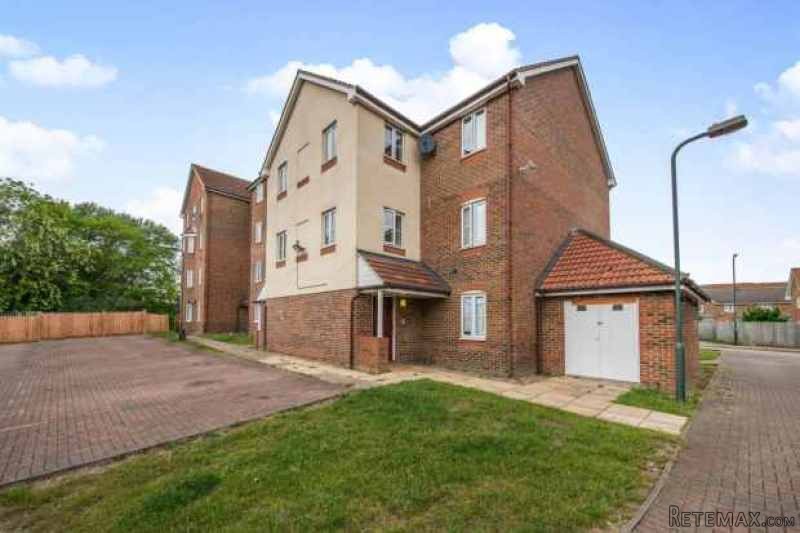 2 bedroom, Flat house for sale