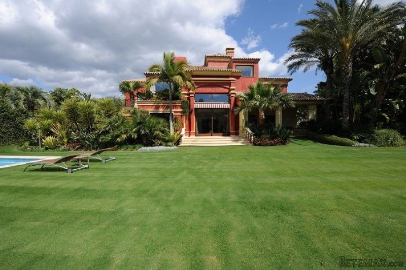 5 Bedrooms - Villas - Malaga - For Sale