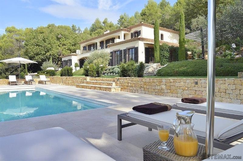 6 Bedroom Villa For Sale In Montauroux