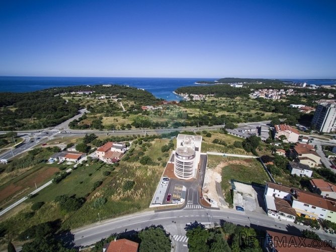 PULA, VIDIKOVAC, JEDNOSOBAN STAN U PRIZEMLJU NA...