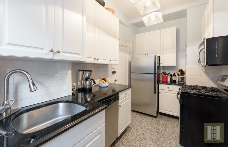 2 bedroom Apartment For Sale: 300.. - 2