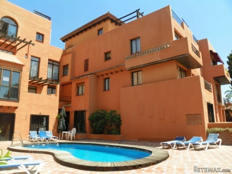Middle Floor Apartment