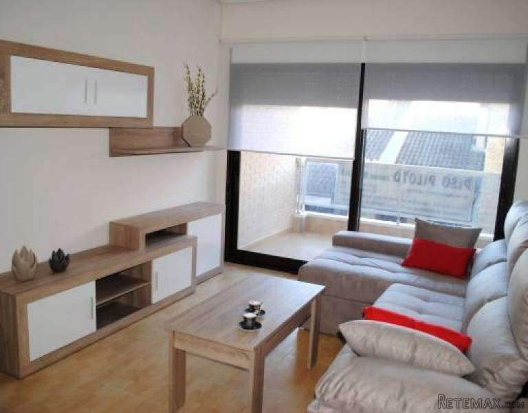 3 Bedroom 2 Bathroom Apartment In..