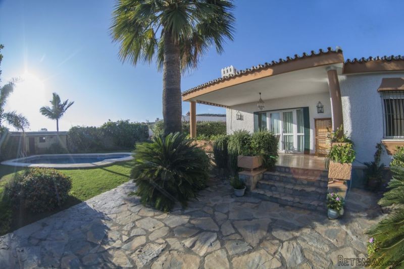 Villa for Sale in Benajarafe..